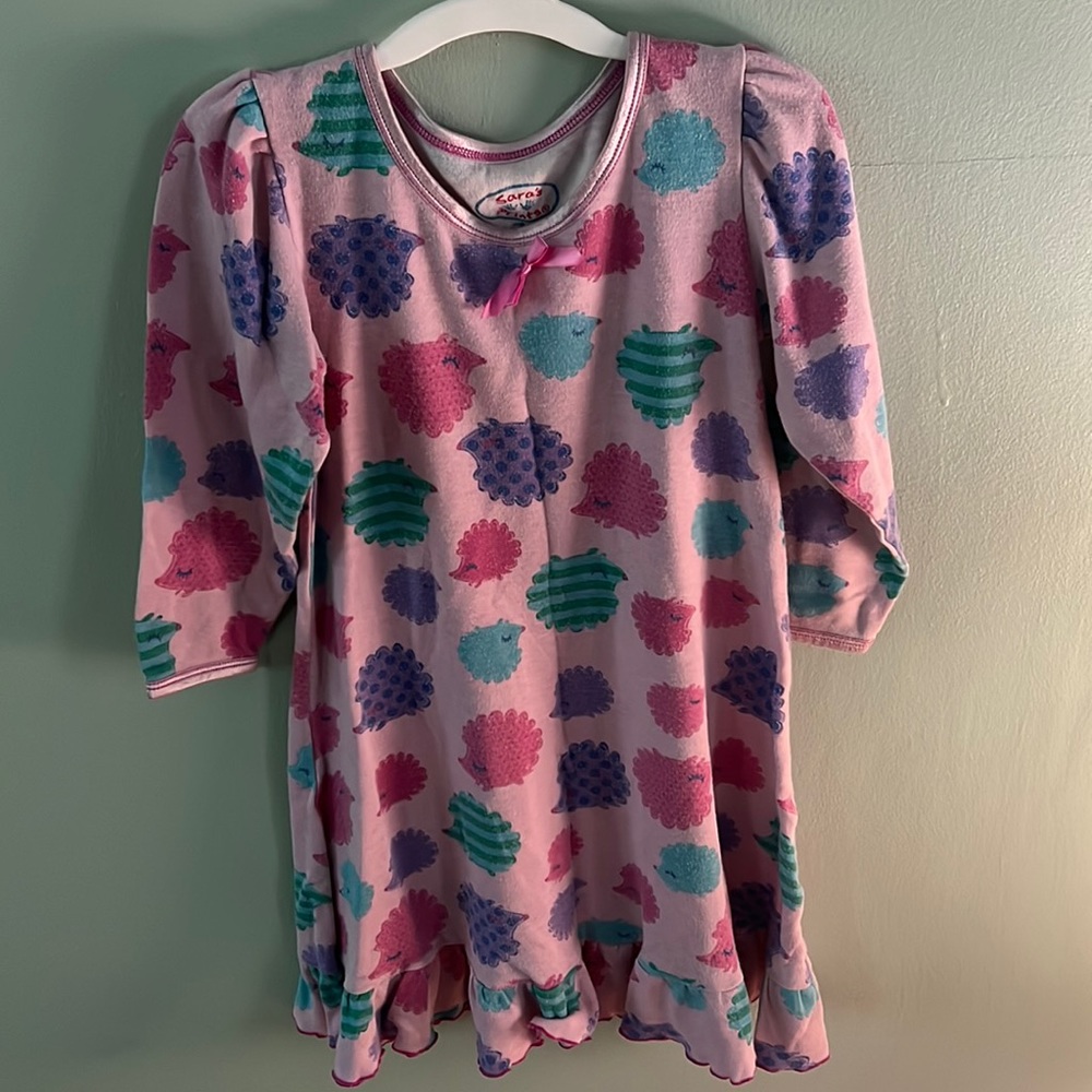 Sara’s Prints nightgown